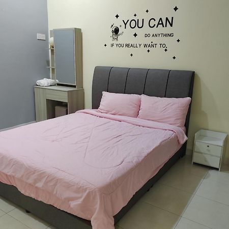 My Homestay Sitiawan - Astronaut Space House 8 Pax Exterior photo