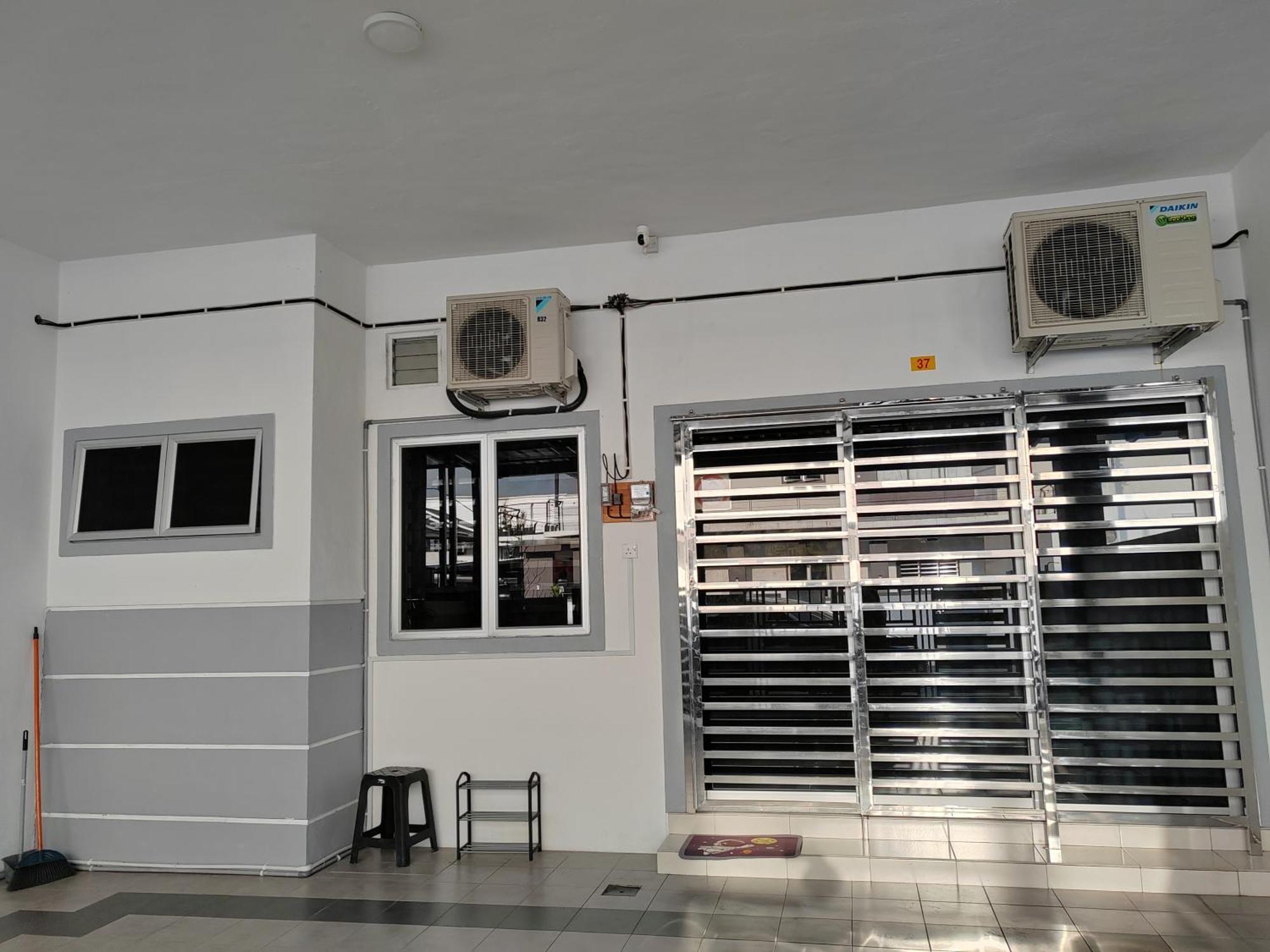 My Homestay Sitiawan - Astronaut Space House 8 Pax Exterior photo